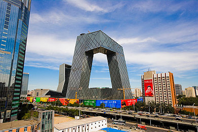二次元打扑克剧烈运动游戏,二次元新游融合扑克运动，视觉盛宴来袭