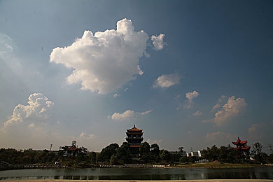 成品短视频9么：短视频新秀崛起，轻松创作成潮流-2