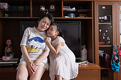 阿娇与陈冠希13分钟49秒,阿娇陈冠希私密对话曝光，感情纠葛再掀波澜