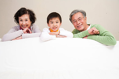 黄色下载链接,网络陷阱揭秘：免费资源背后藏隐患-2