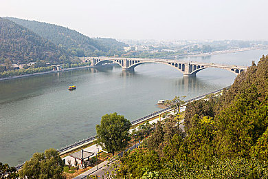 一区二区三区黄,历史穿越，四区争霸，游戏新宠来袭-1