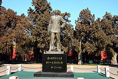 国产寡妇亲子伦一区二区三区四区,网络影视乱象：未成年人题材监管挑战-3