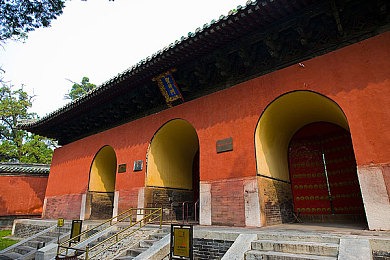 麦乐迪:KTV新宠:麦乐迪引领娱乐潮流-2