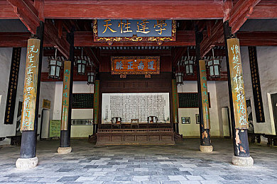 爱情岛av,夏日浪漫邂逅，游戏岛国等你来