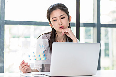 唐三插曲比比东不来不亦乐乎NBA:篮球意外:唐三独挑大梁,巅峰对决成悬念-3