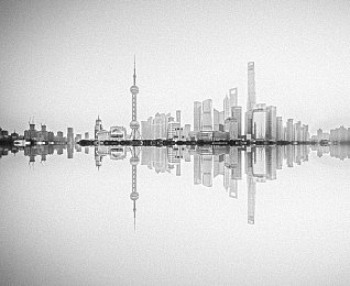 黑人BigbLACkoh娇小,娇小模特BigbLACkoh：时尚界的黑马-3